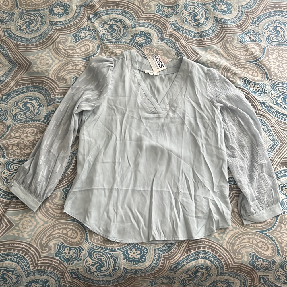Women’s Size L Shirt